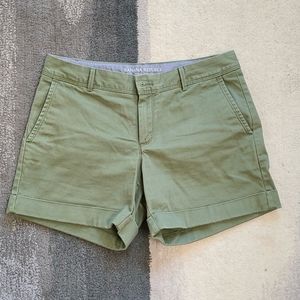 Banana Republic City Chino shorts